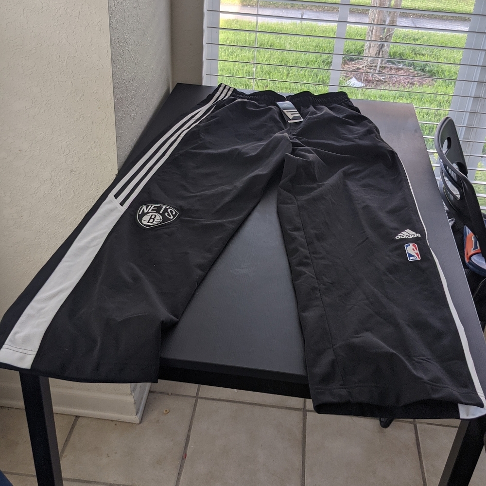 BROOKLYN NETS ON COURT PANTS